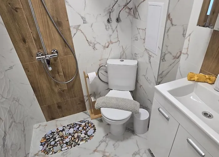 Klaudia Apartamento *